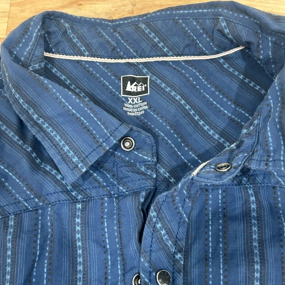 REI Men’s Steen Short Sleeve Button Down Top SZ XXL - Picture 6 of 8